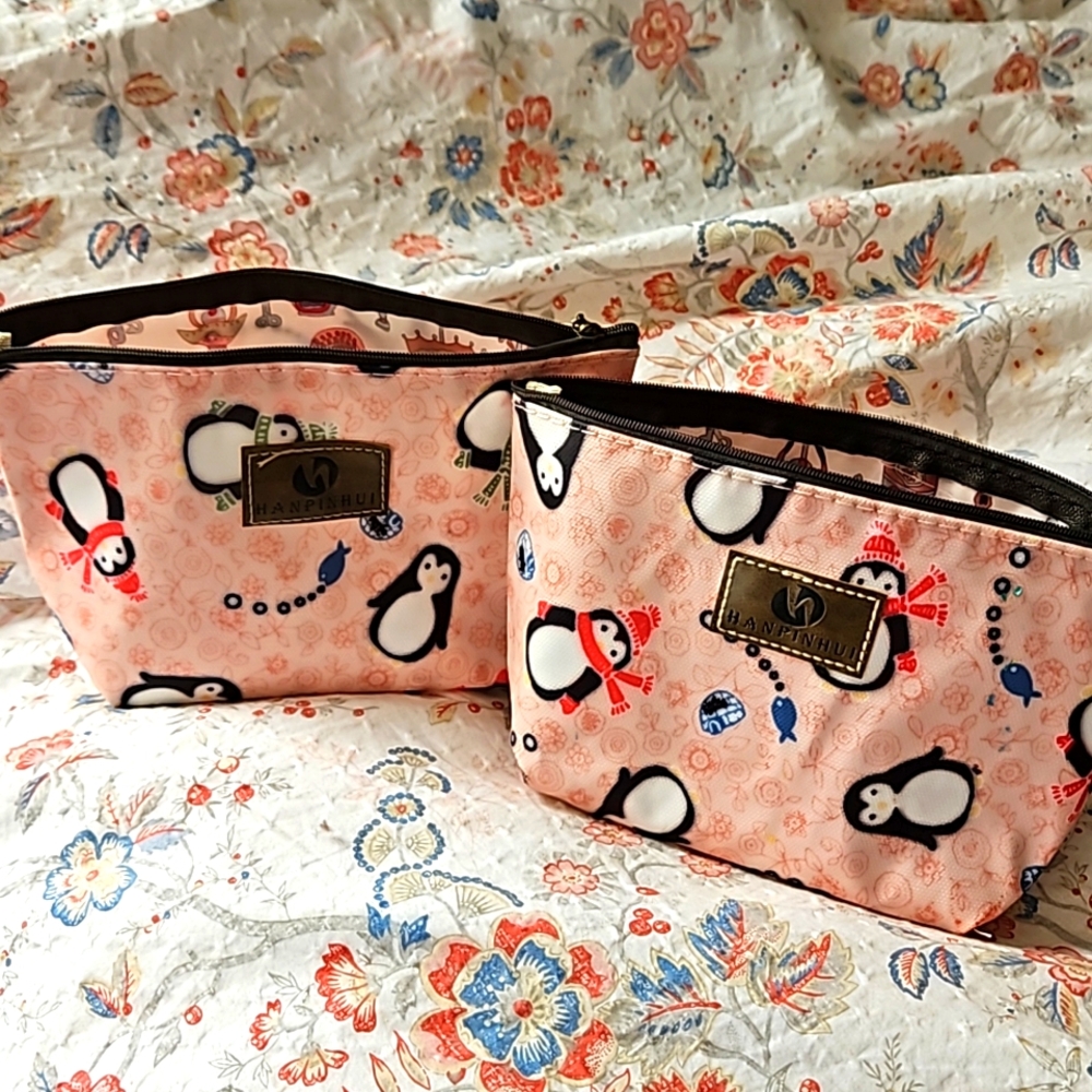 Hanpinhui Penguin cosmetic pouches